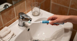 15 Best Electric Toothbrushes for Sensitive Teeth in 2027